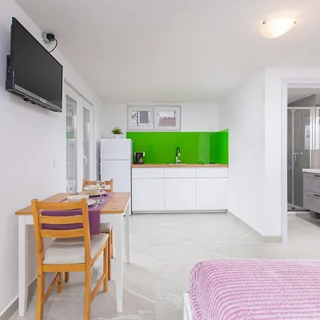 Mali Apartment *